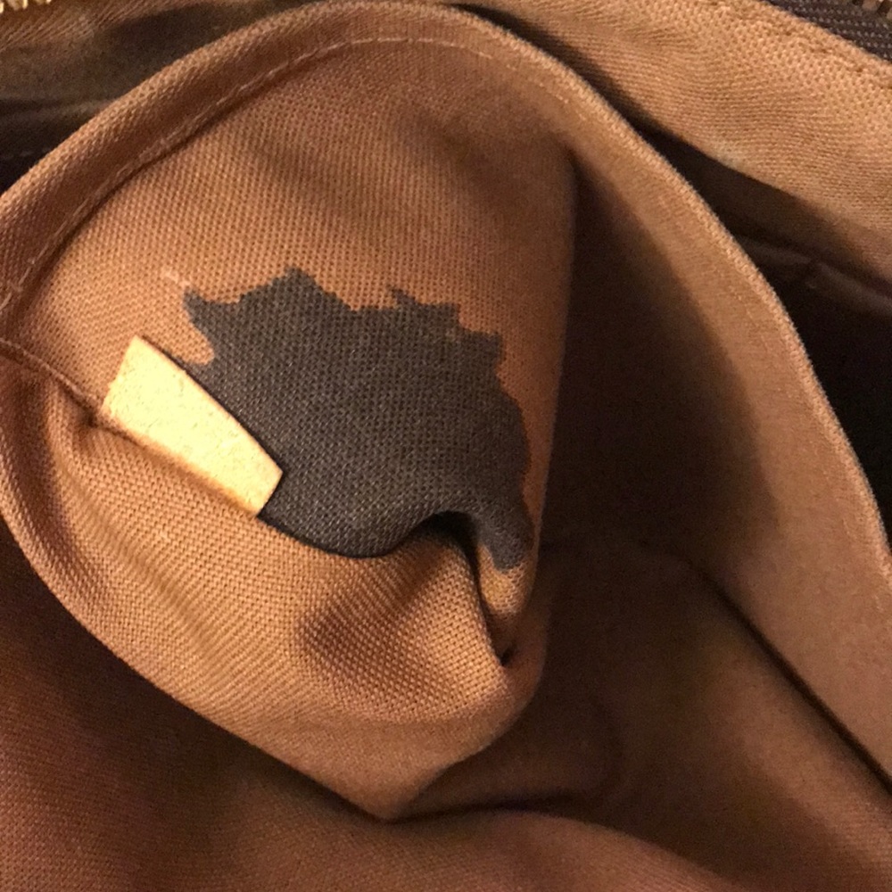 PreLoved Authentic LV crossbody - Picture 5 of 8